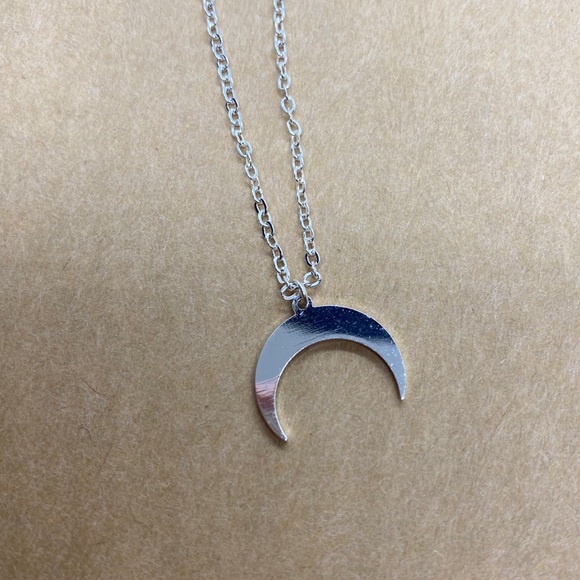 My Moon is Upside Down silver chain necklace 🔮 - Picture 3 of 6